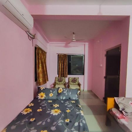 Krishna Homestay Garudeshwar Exterior foto