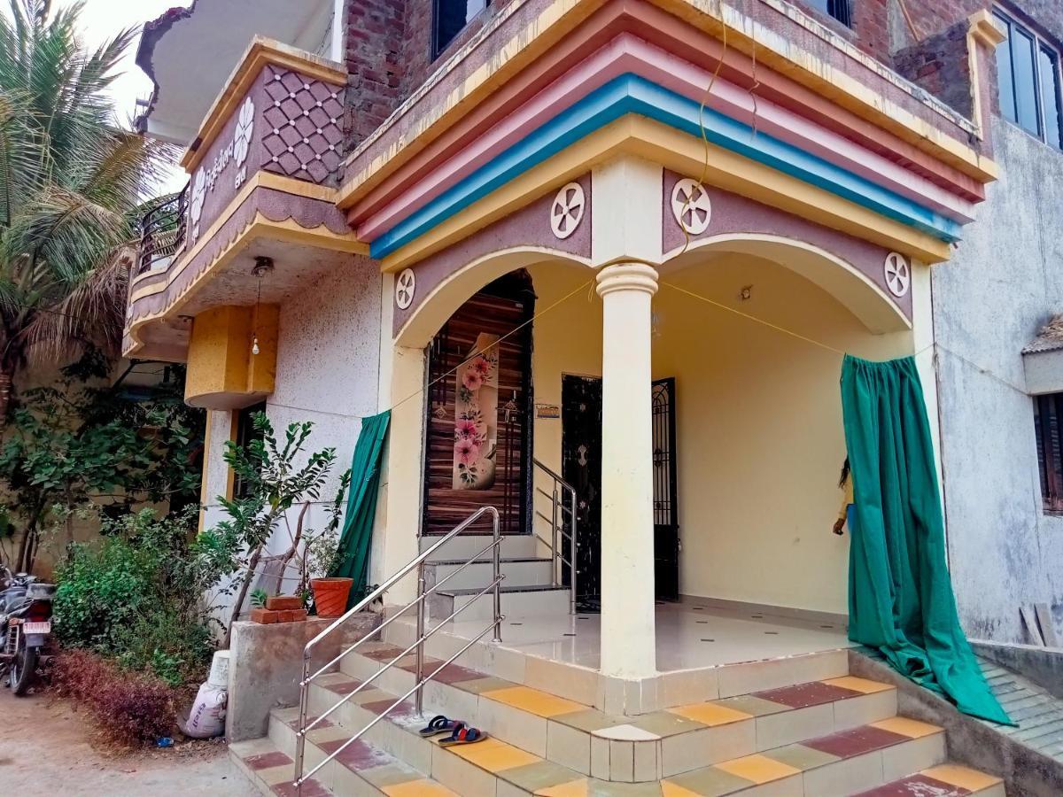 Krishna Homestay Garudeshwar Exterior foto