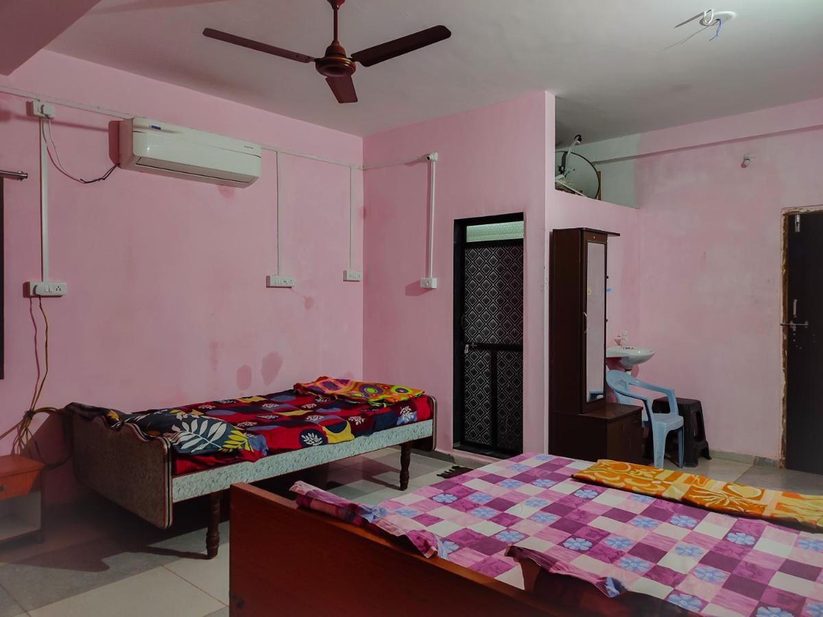 Krishna Homestay Garudeshwar Exterior foto