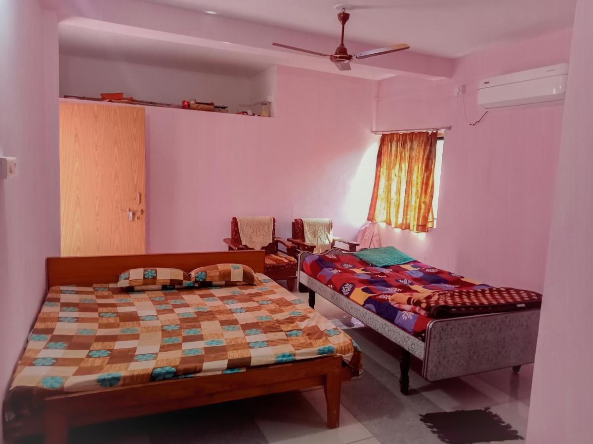 Krishna Homestay Garudeshwar Exterior foto